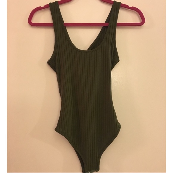 Boutique > Bodysuit - Picture 5 of 6